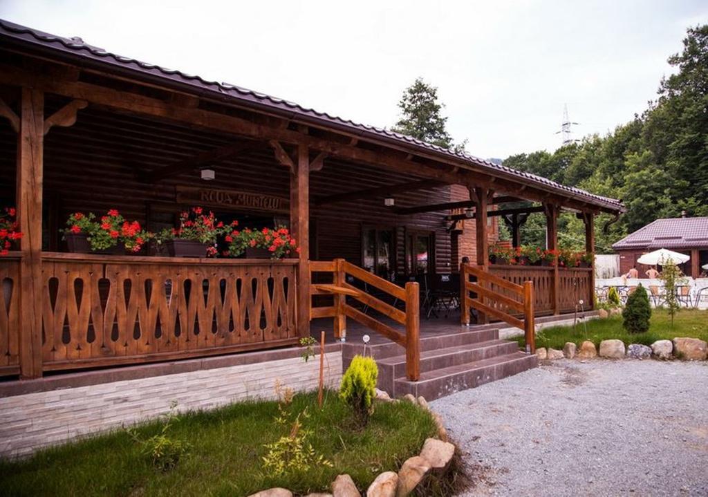 Pensiunea Roua Muntelui Brăzeşti Exterior foto